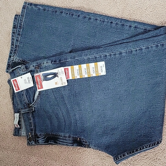 Wrangler Other - 2/$10 Men's Wrangler jeans 👖